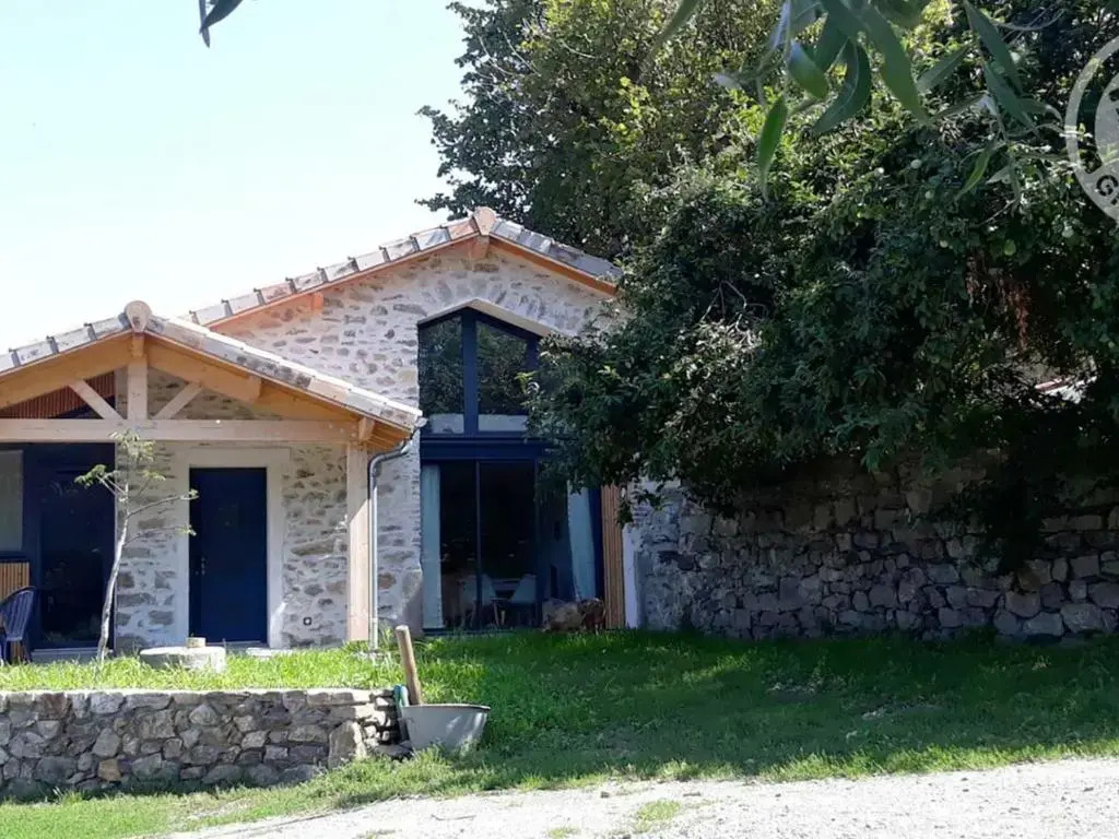 Gîte lumineux avec terrasse et animaux acceptés - FR-1-496-155