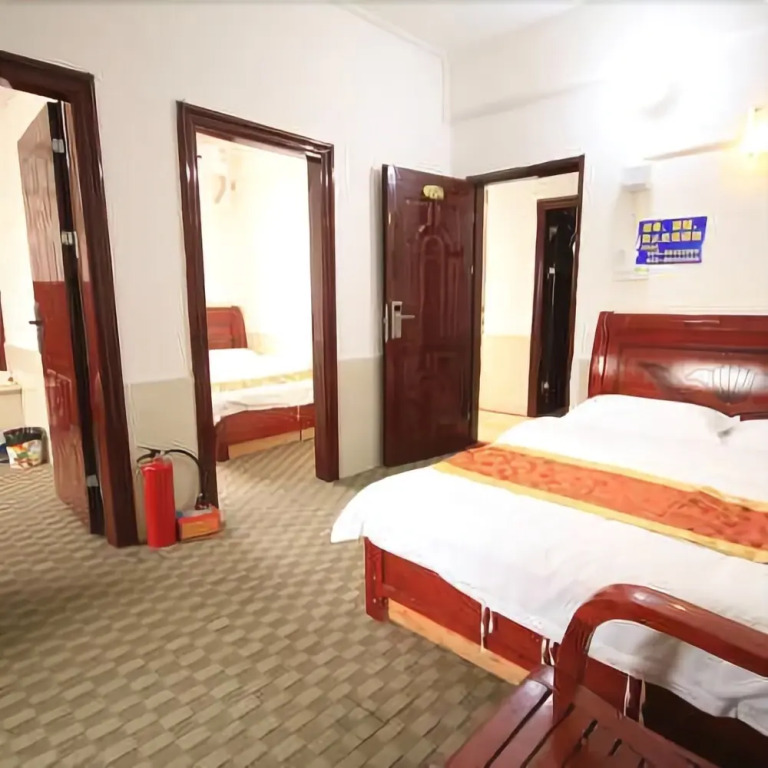 Yun Hang Apartment