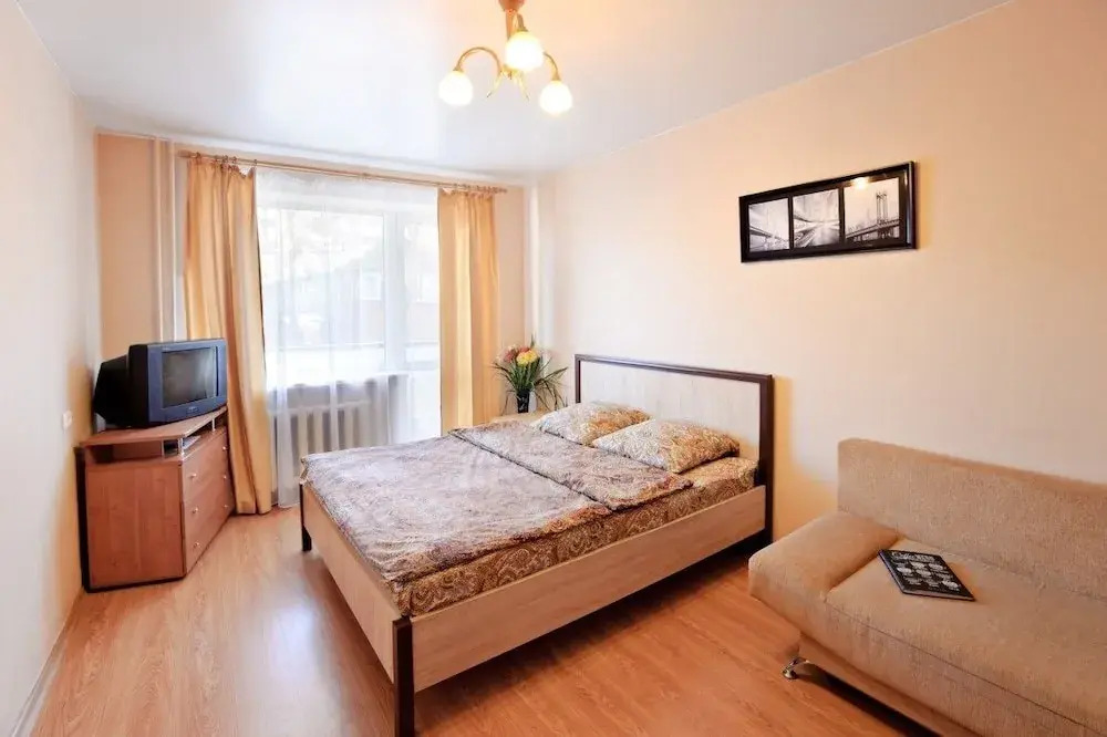 Apartment on Alliluyeva 12a-40