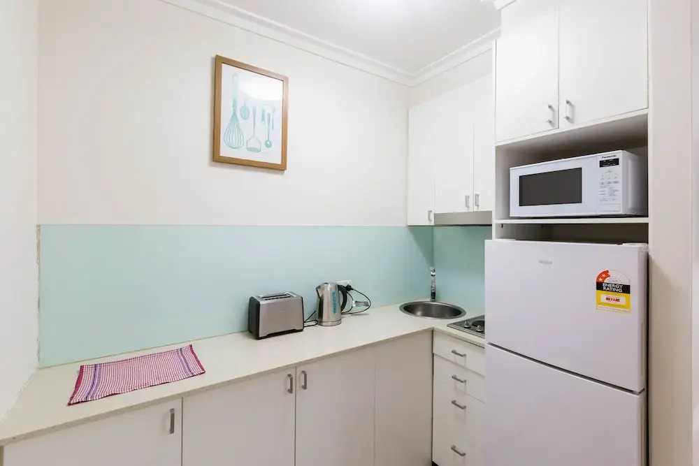 GENIE, 1BDR East Melbourne Studio