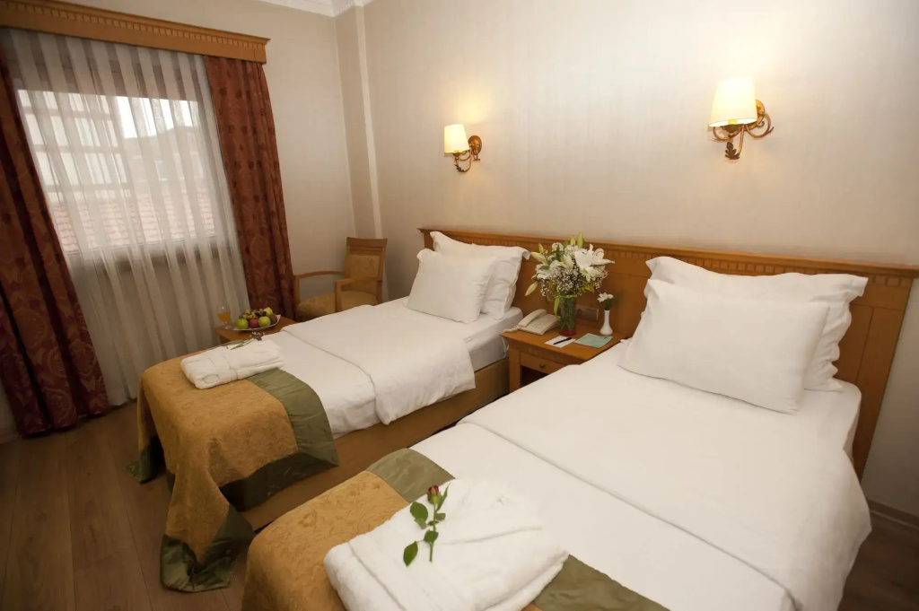Usta Park Hotel