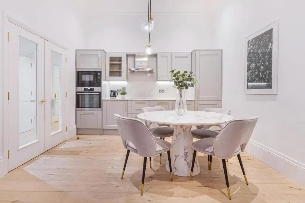 Royal Kensington - Standard 3 bed