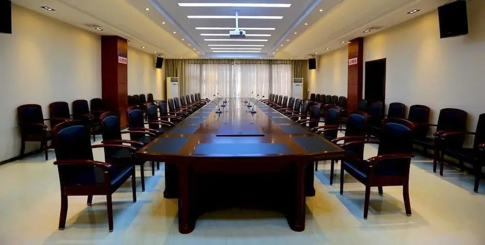Jingyuan Hotel - Huayin