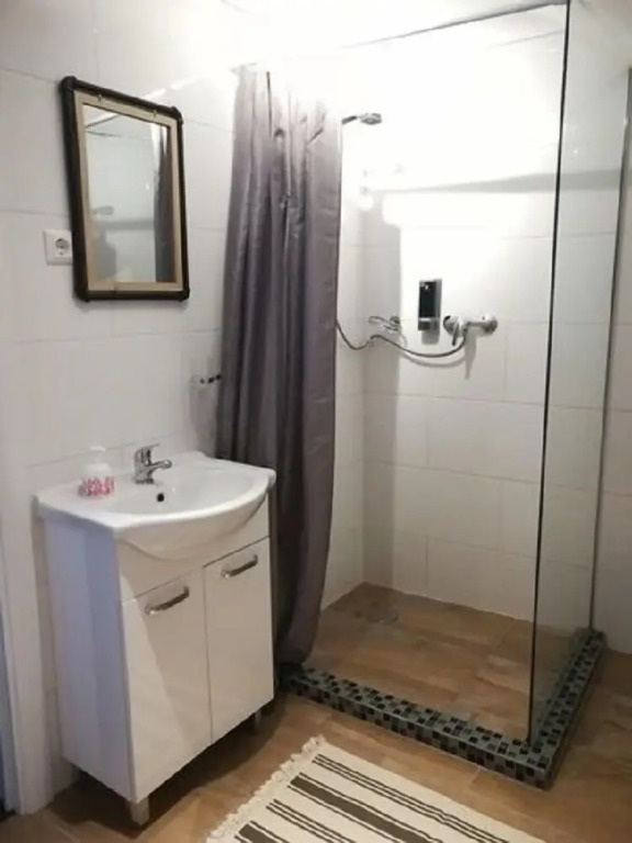 Royal Guest House II