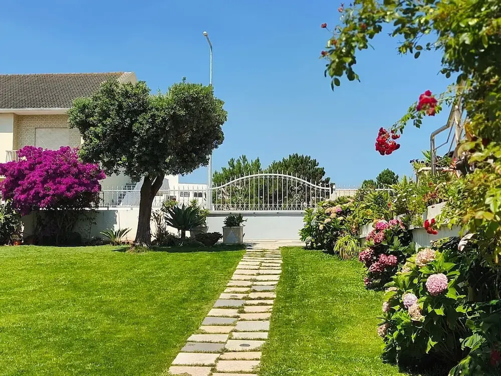 Apulia Garden Barbecue Suite