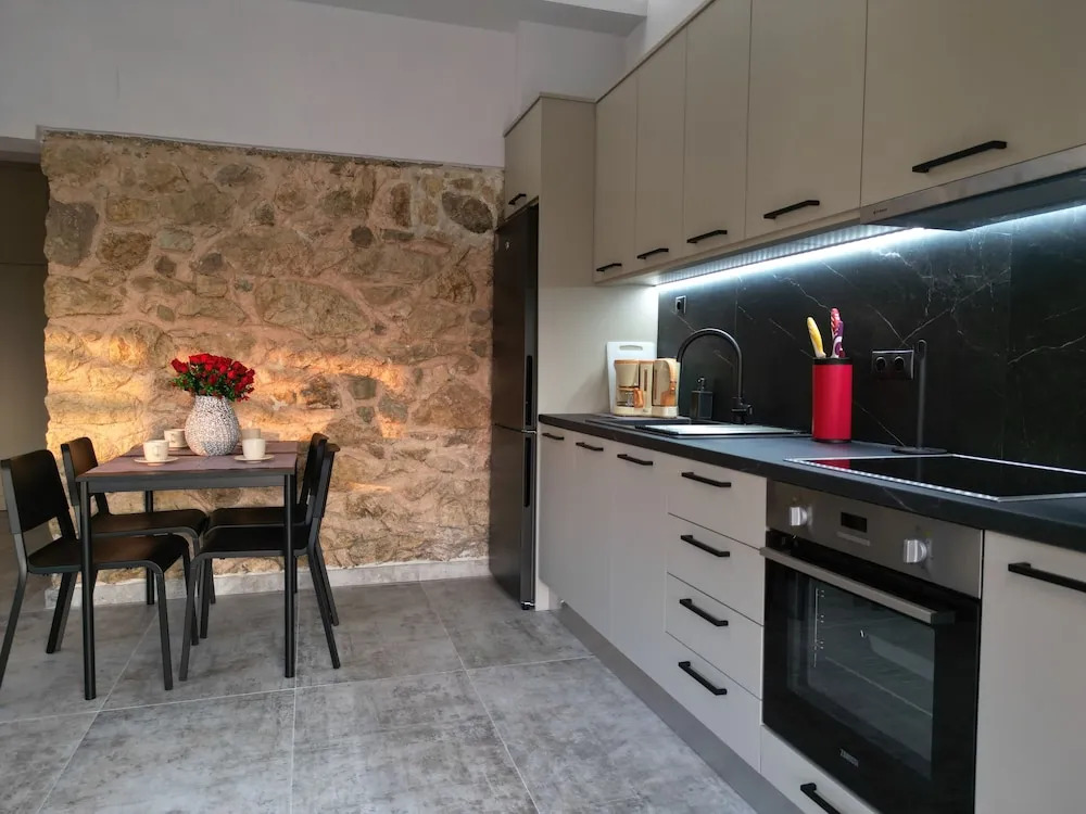 Gems Suites