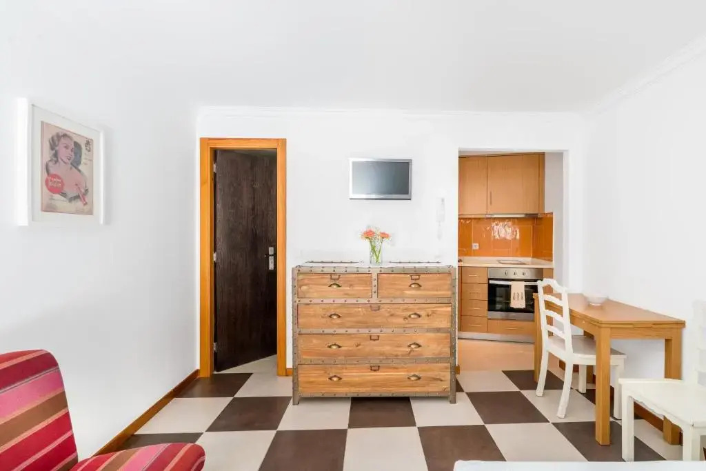 Pateo Santo Estevao-Self Catering Apartments