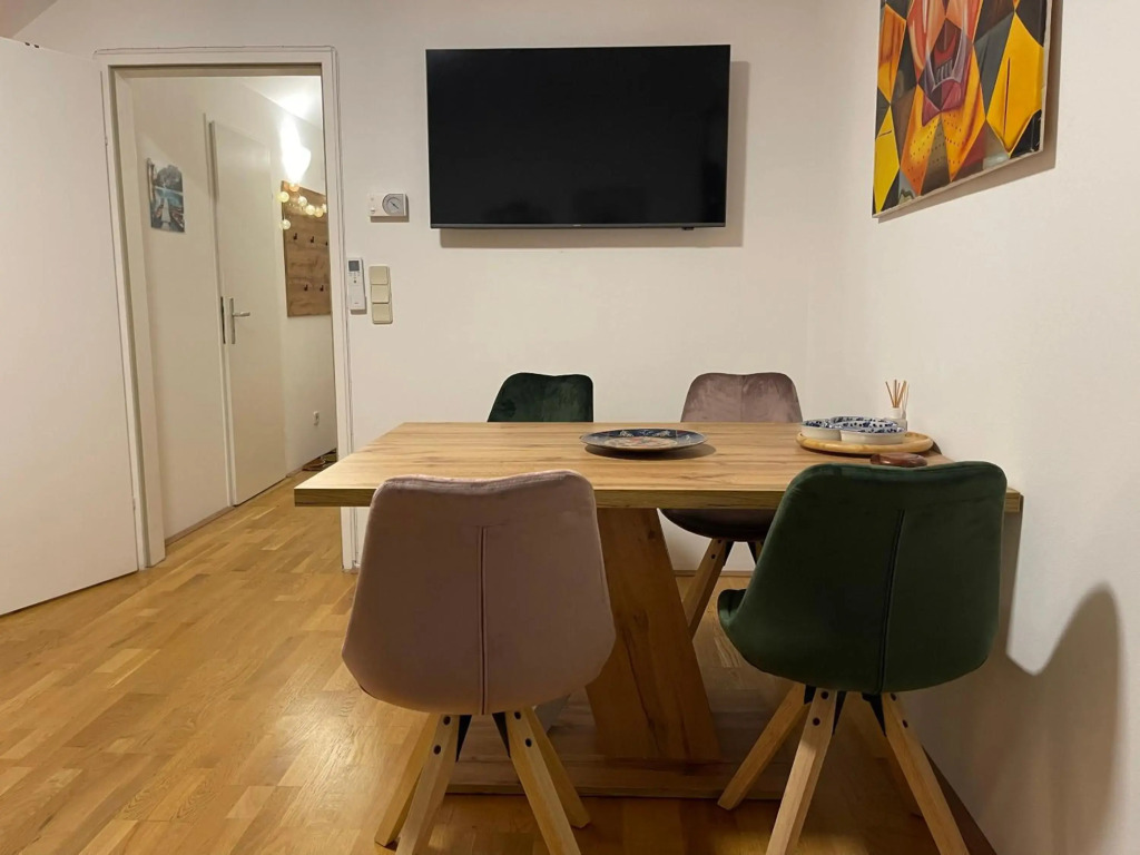 Ruhiges Dachgeschoß CityApartment im Zentrum Wiens