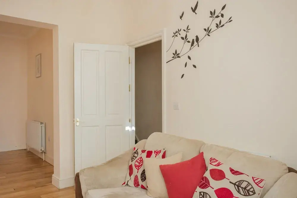 Spacious 4 Bedroom House in South Lambeth
