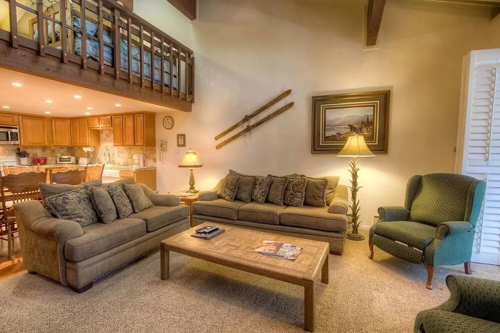 Eagles Lake Retreat by Lake Tahoe Accommodations