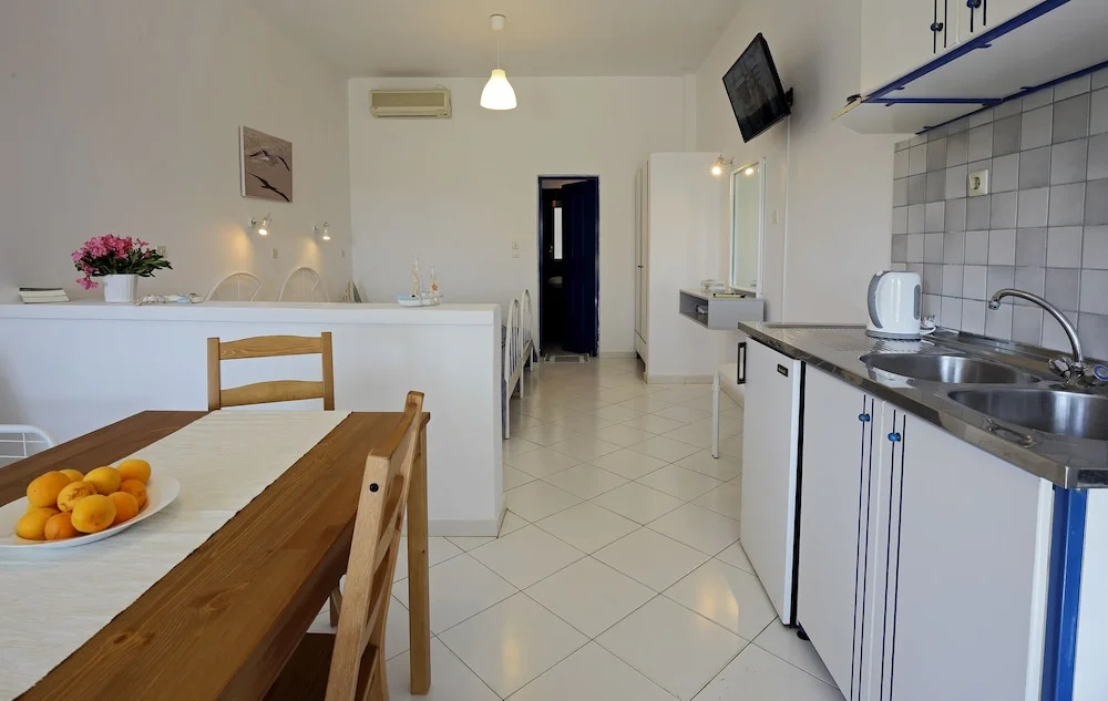 Spanos Apartments - Andros