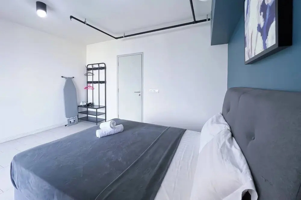 Tamarind Luxury Condo by Smarthome
