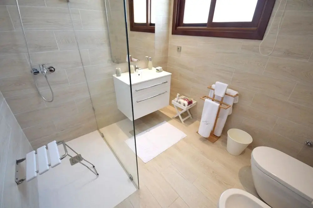 Villa With 6 Bedrooms in M'diq, With Wonderful sea View, Enclosed Gard