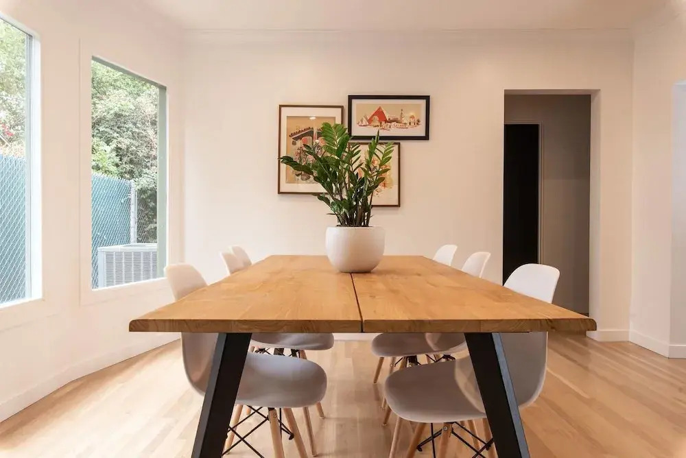 Bright and Spacious 2bdr With Stunning Views