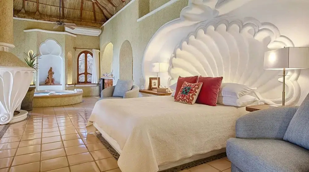 Imagine Renting a Luxury Holiday Mansion on Cabo's Best Surfing Beach, El Tule, San Jose del Cabo Mansion 1016