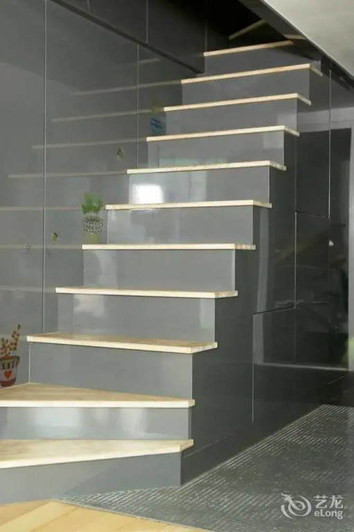 Qingdao Lewo Boutique Apartment
