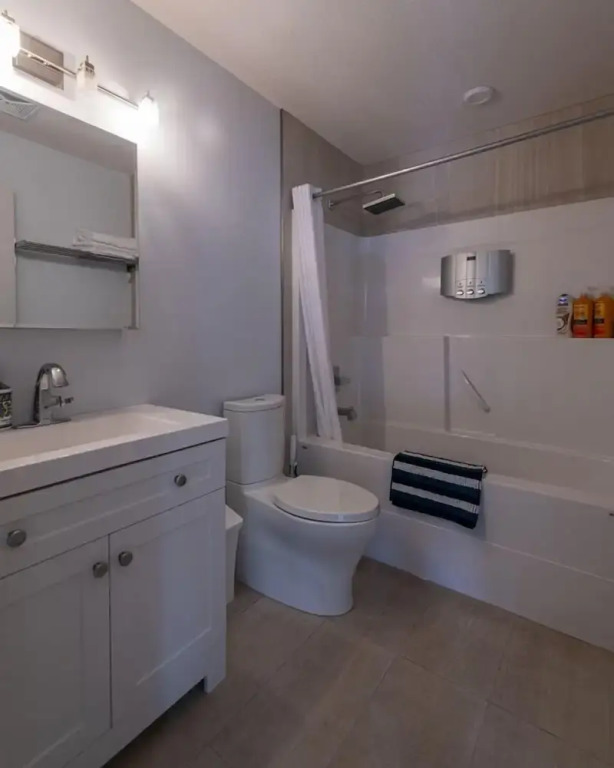 Mountain View Escape with Private Hot Tub & Patio