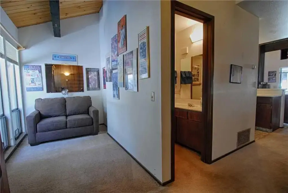 Vidor Village and Family Retreat #322