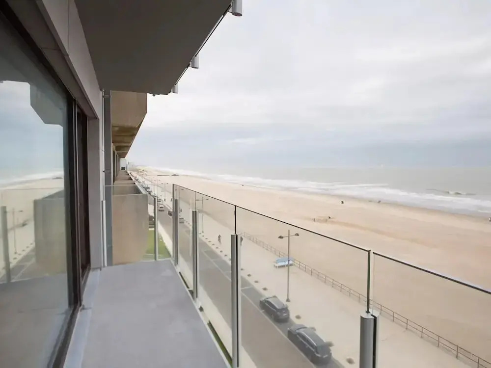 Beachfront Bliss With Parking