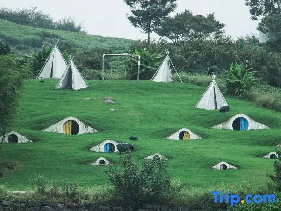 Zhi Lan Qiu Lakeside Homestay