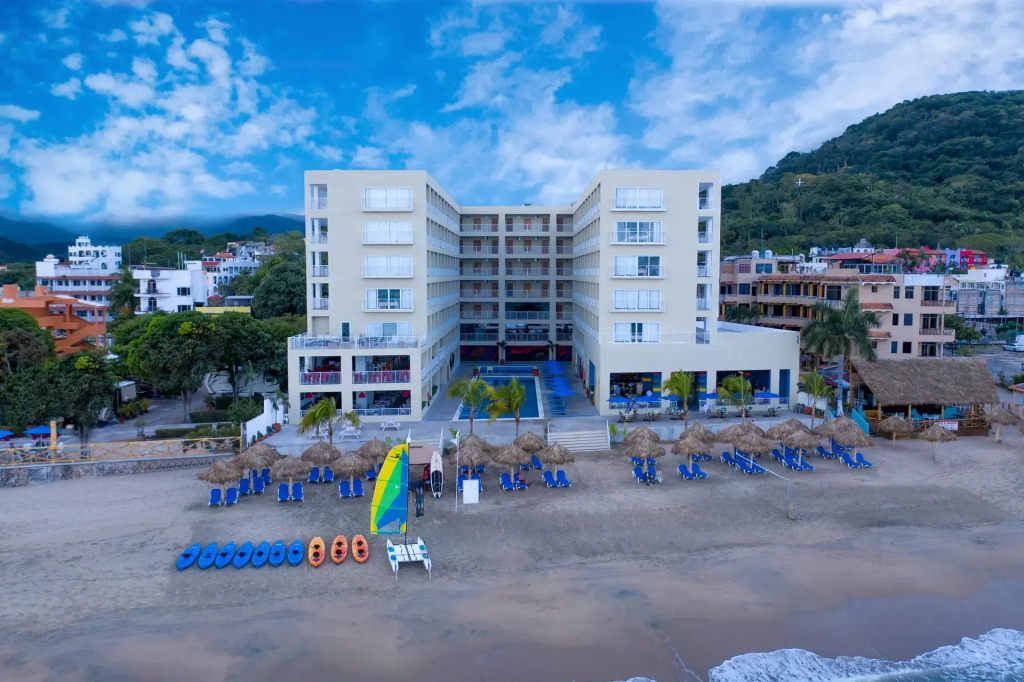 Decameron La Marina Guayabitos, Ramada All-Inclusive Resort