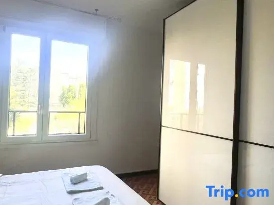 Loquat Tree B&B (stazione MRT Ponale)