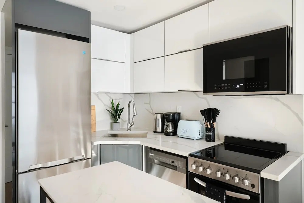 22-3b Sleek Modern 1BR Gramercy