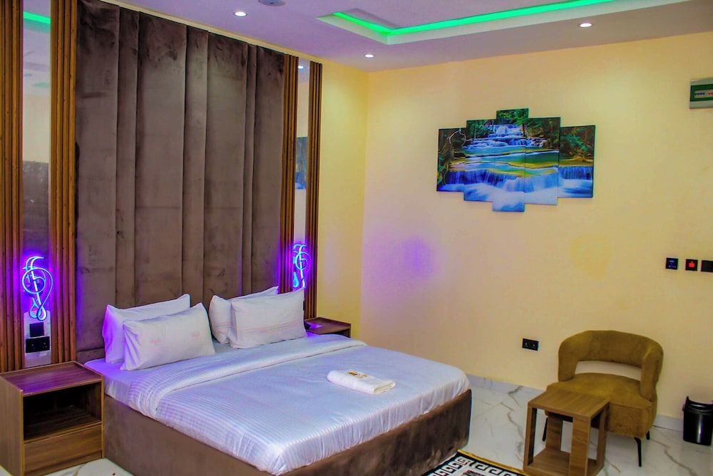 Soulmate Hotels & Suites Ojodu