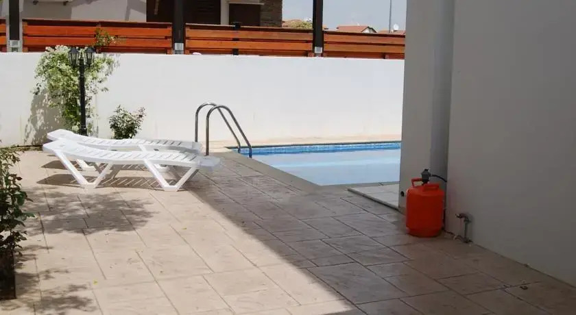Artemis Luxury Villas
