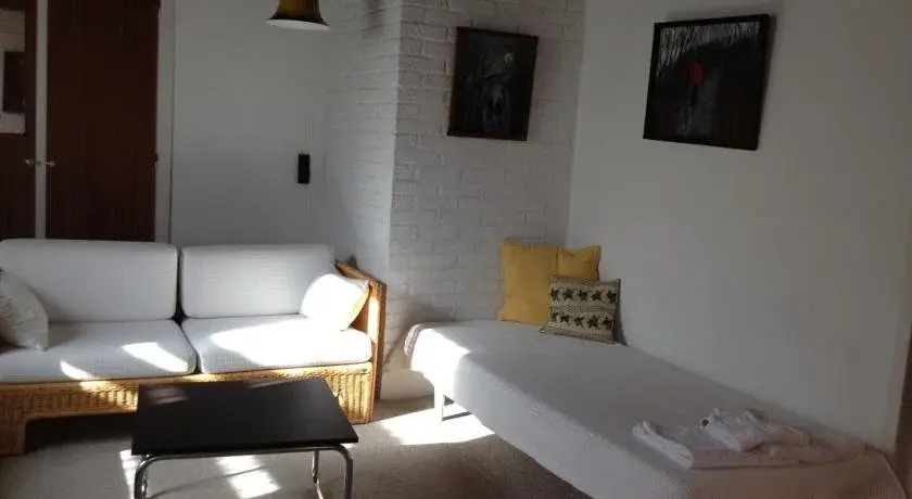 Pensionat Villa Strandly, Bed & Breakfast
