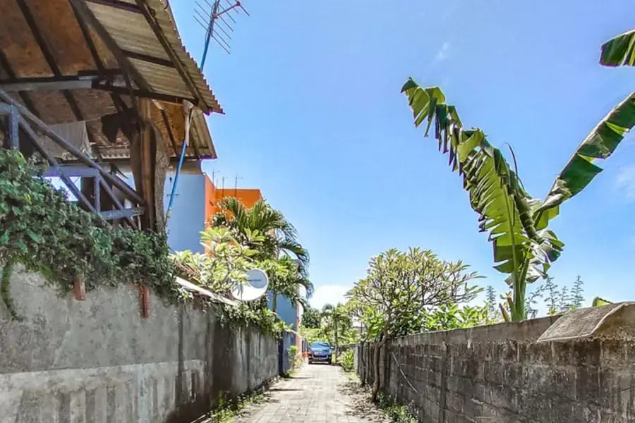 Pondok Sariqu Sunset Road RedPartner