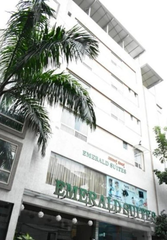 Emerald Suites By Kallate