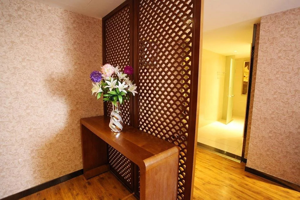 The Posh Hotel