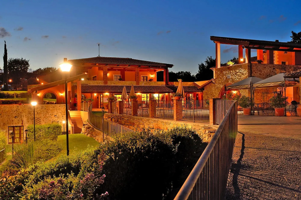 Apartment in Magliano with bar