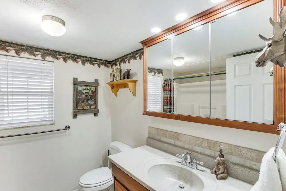 Scenic Views & Game Room: Garden City Retreat!