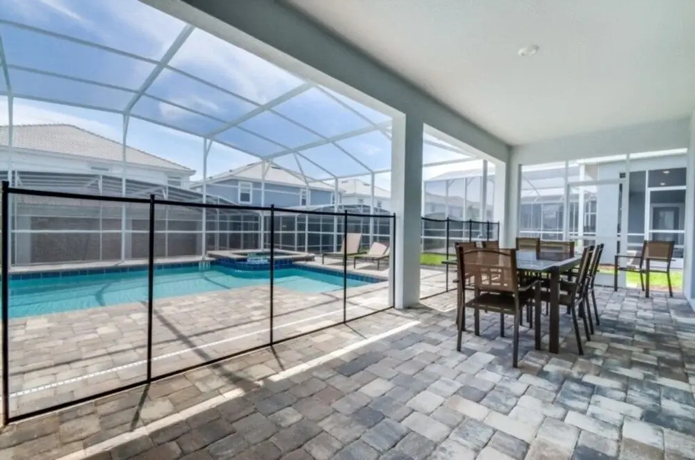 9076hs 8 Bedroom Villa by Redawning