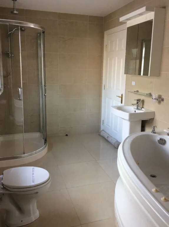 Edencrest Bed  Breakfast