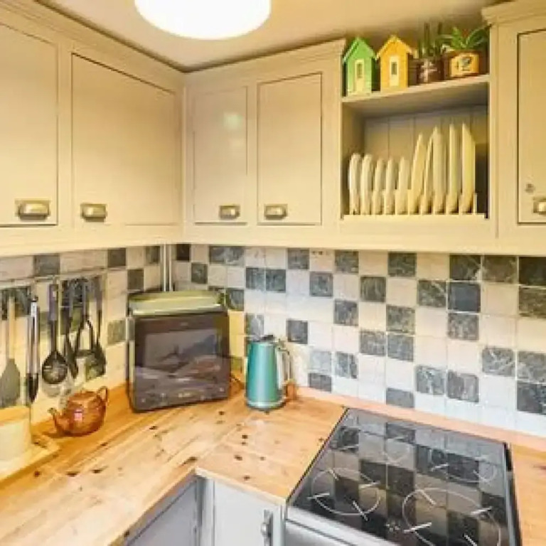 Host Stay Ethelbert Cottage