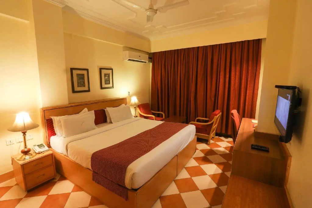 Hotel Orange Classic