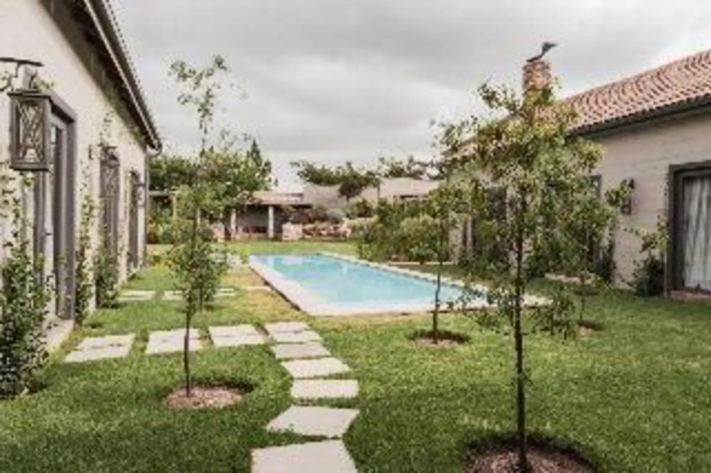 Veranda House