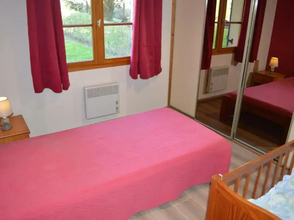Maison de campagne avec 6 chambres, jardin clos, cheminée, proche de la mer, animaux acceptés - FR-1-376-3