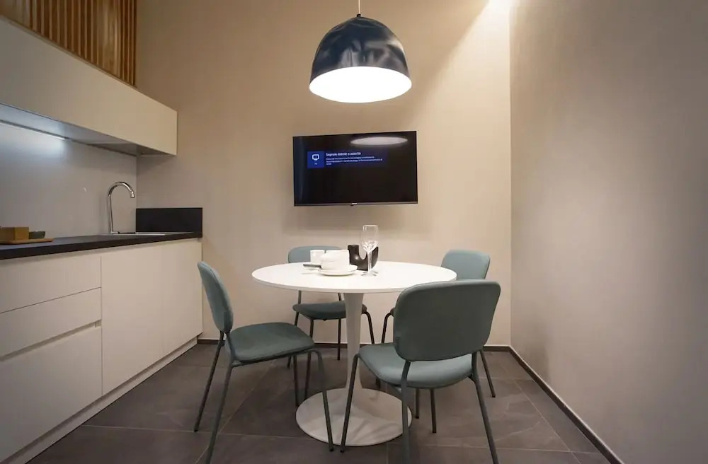 3L Luxury Rooms