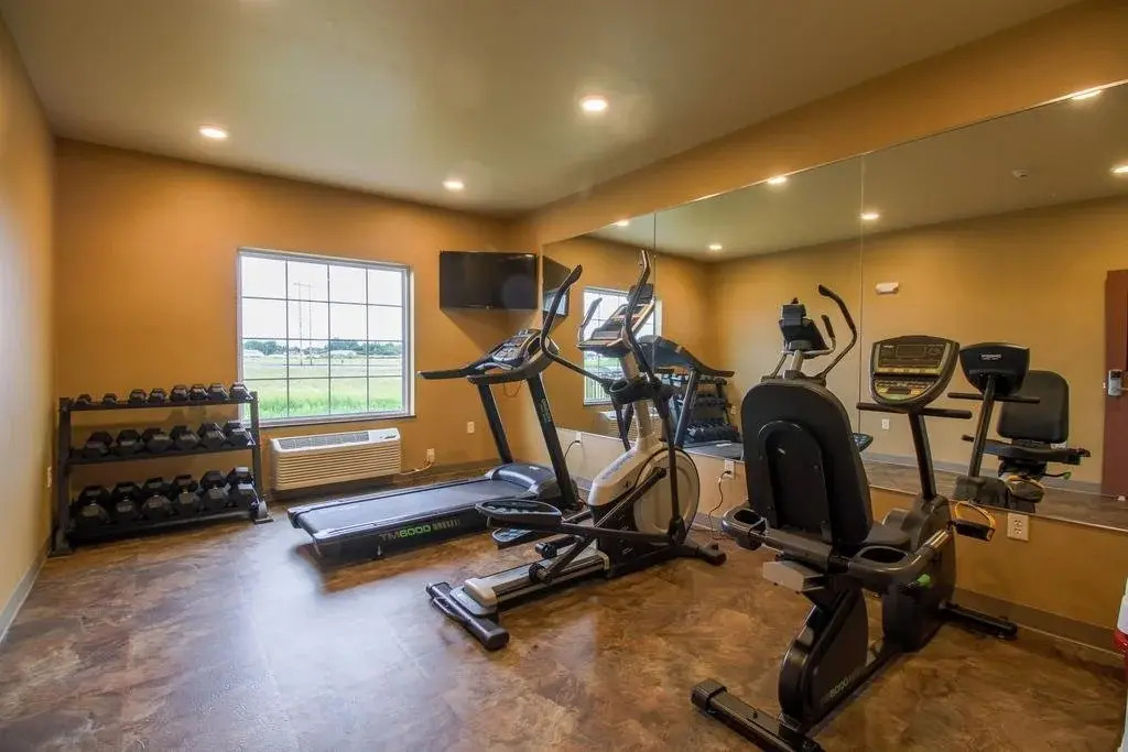 Cobblestone Hotel & Suites - Devils Lake