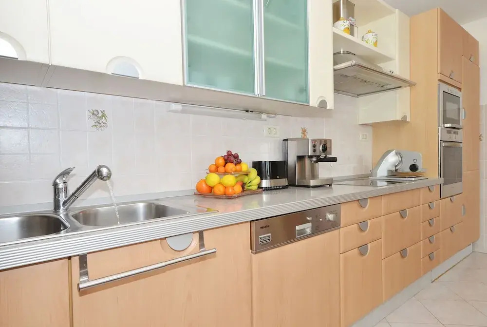 Lilly - spacious 3 bedroom apartment