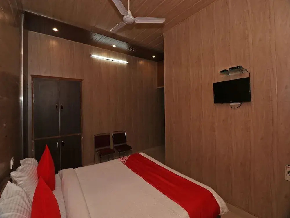 Hotel O Mahalaxmi Palace