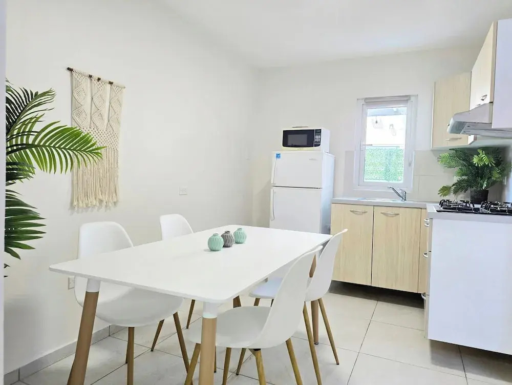 Rooi Santo Residence