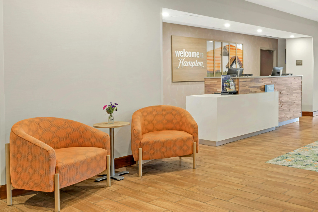 Hampton Inn & Suites by Hilton Plymouth