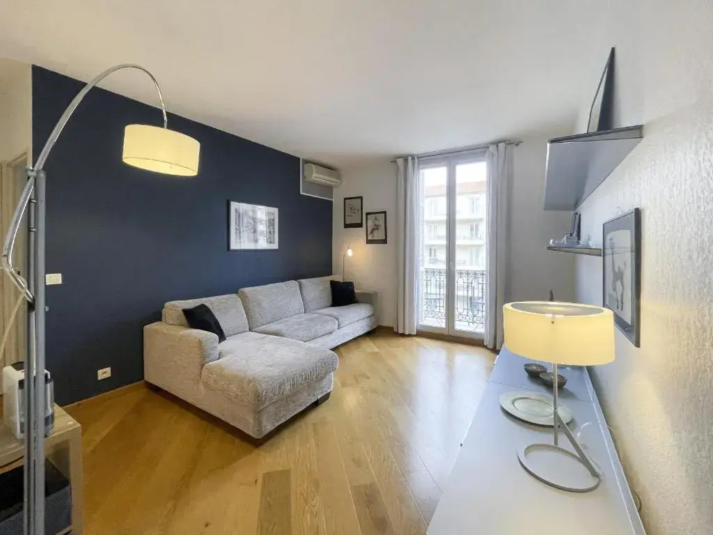 BH - PALAIS MAGNAN - Lux 4 Pers. WiFi. Clima. LENVAL