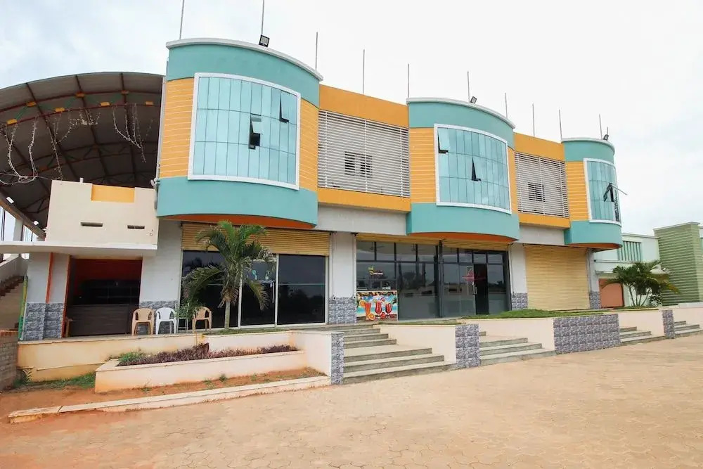 OYO 47450 Hotel Srn