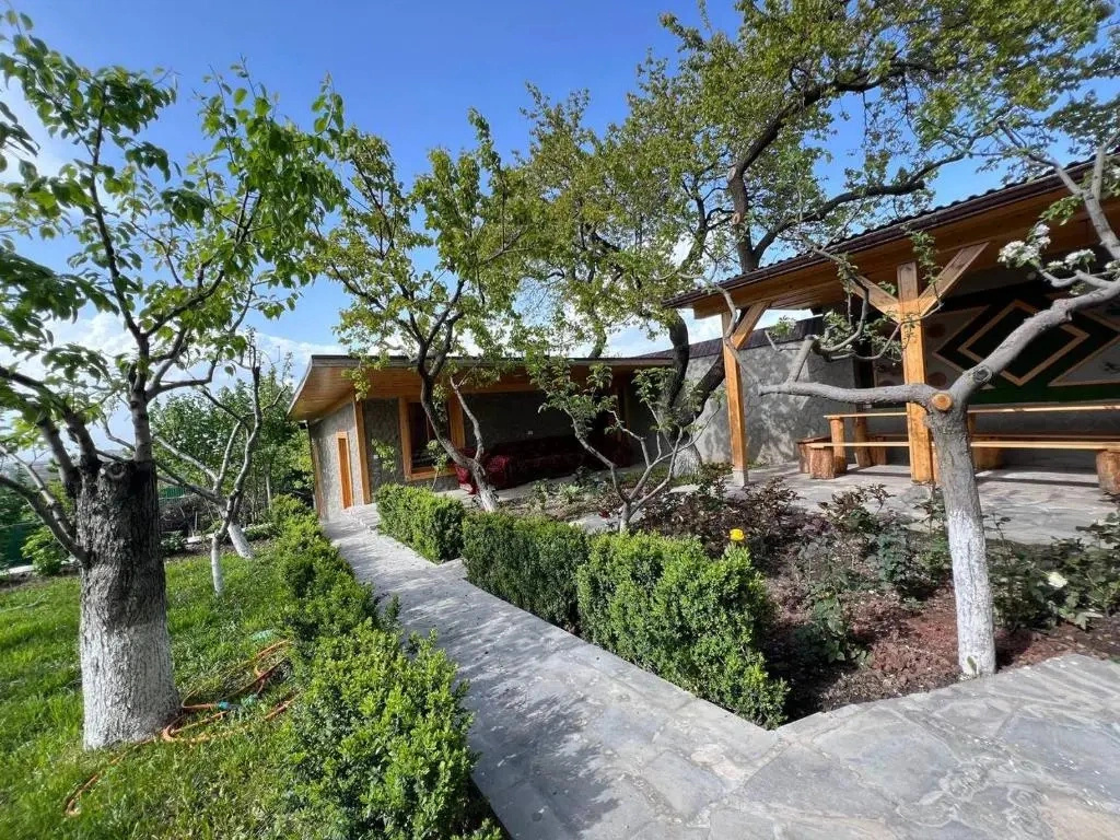 Garden House Yerevan Guest House
